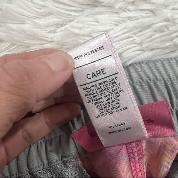 Girls REI Shorts Multicolored Athletic size Large - Picture 6 of 11